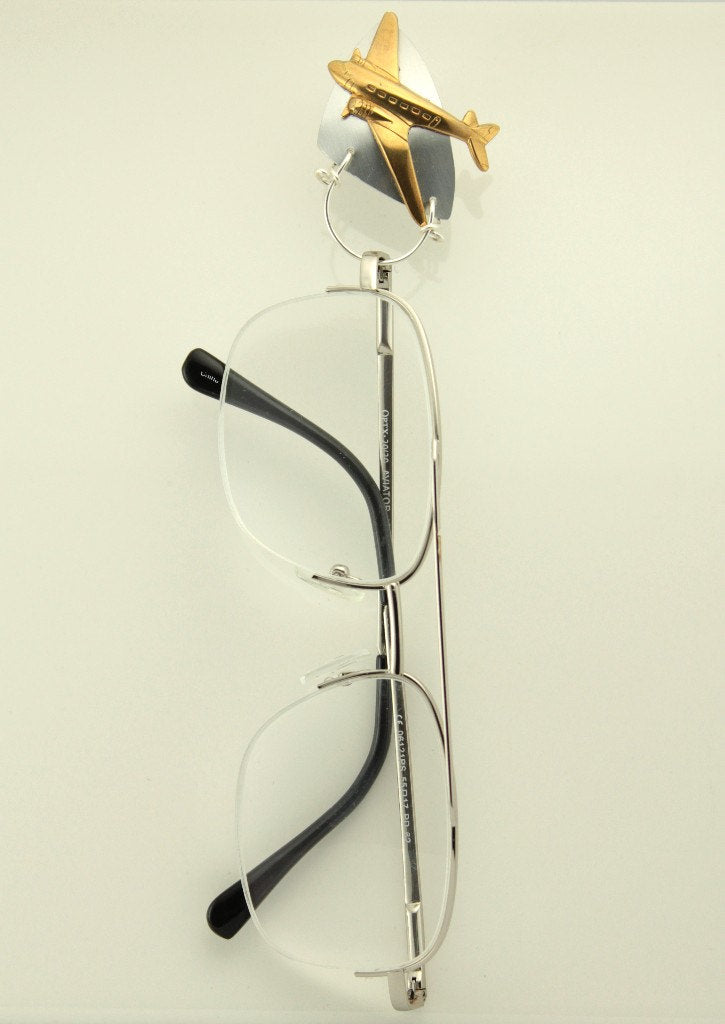 Men's Airplane Magnetic Eyeglass Holder – Laura Wilson Gallery