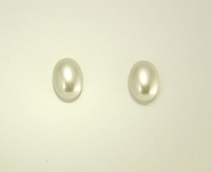 Oval Glass Pearl Magnetic Non Pierced or Pierced  Earrings 10 x 14 mm - Laura Wilson Gallery 