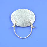 Floral Eyeglass Holder: Beauty Meets Everyday Use
