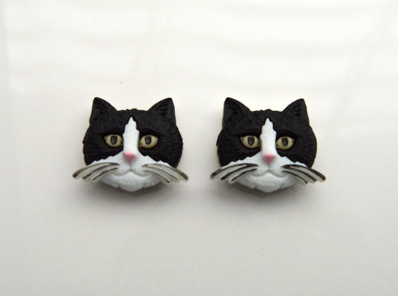 Black and White Cat Face 20 x 25  mm Magnetic Earring - Laura Wilson Gallery 