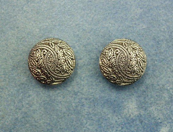 Gold Or Silver Floral Button Magnetic Non Pierced Clip Earrings - Laura Wilson Gallery 