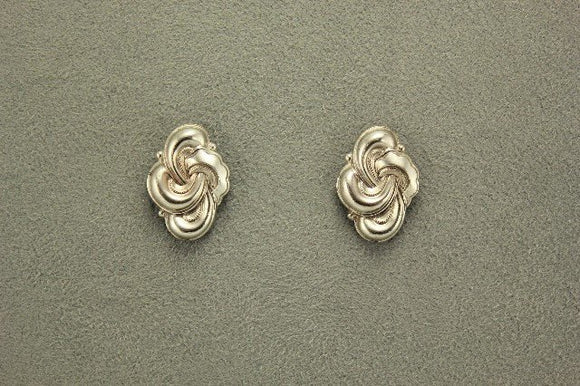15 x 20 mm Magnetic Oval Knot Earrings in Silver - Laura Wilson Gallery 