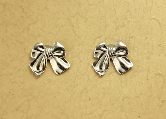 Magnetic Silver Tied Gift Bow Earrings - Laura Wilson Gallery 