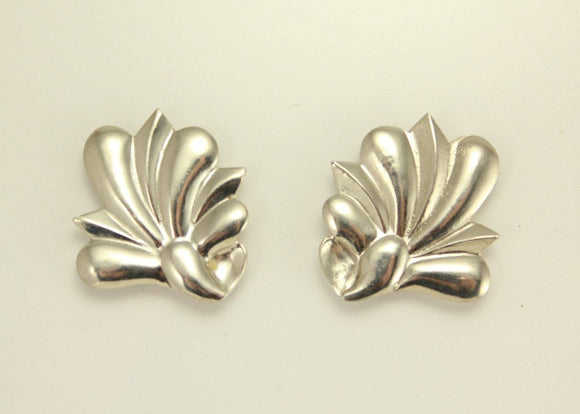 Magnetic Simple Embossed Leaf  Earring in Gold or Silver - Laura Wilson Gallery 