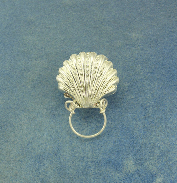 Silver Scallop Shell Magnetic Eyeglass Holder - Laura Wilson Gallery 